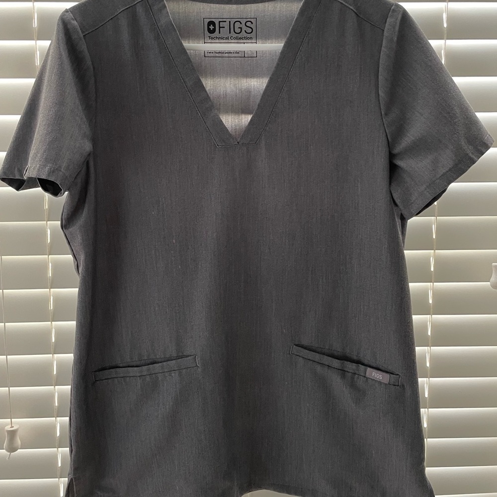 Women’s Figs Technical Collection Casma 3 Pocket Scrub Top